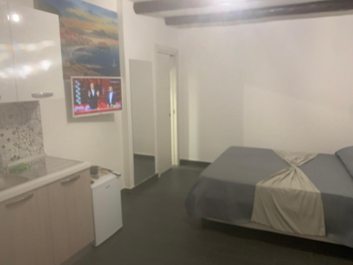 Viky House Chiaia Apartment Napoli Exterior foto
