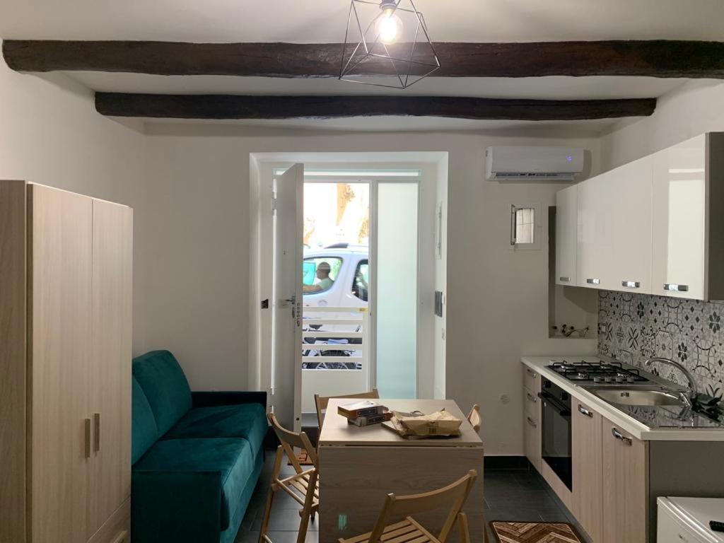 Viky House Chiaia Apartment Napoli Exterior foto